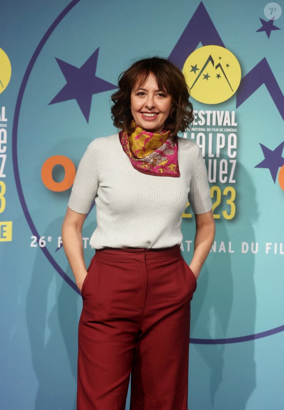 Valérie Bonneton pour le film "Juste ciel" - Photocall lors de la 26ème édition du festival international du film de comédie de l'Alpe d'Huez le 18 janvier 2023. © Dominique Jacovides / Bestimage 