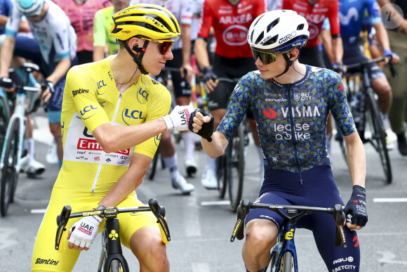 Le Danois Jonas Vingegaard de l'équipe Visma-Lease a Bike célèbre sa victoire lors de la 11e étape du Tour de France 2024, entre Evaux-les-Bains et Le Lioran, en France (211 km), le mercredi 10 juillet 2024. La 111e édition du Tour de France débutera le samedi 29 juin et se terminera à Nice, le 19 juillet. ABACAPRESS.COM