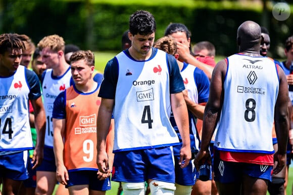 Hugo Auradou lors de la séance d'entraînement de la France au Centre national de rugby le 25 juin 2024 à Marcoussis. Sandra Ruhaut/Icon Sport/ABACAPRESS.COM