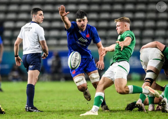 Mais le rapport médico-légal qui vient d'être réalisé sur la plaignante ne semble pas à leur avantage...
Hugo Auradou de l'équipe de France des moins de 20 ans lors du match de la finale du championnat du monde de rugby des moins de 20 ans entre la France et l'Irlande, le 14 juillet 2023 à l'Athlone Stadium du Cap, en Afrique du Sud. Thinus Maritz Steve Haag Sports / Icon Sport/ABACAPRESS.COM