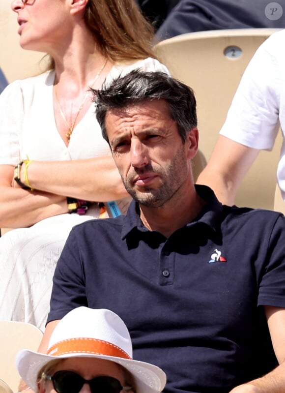 L'ancien sportif a remporté trois médailles d'or aux Jeux Olympiques durant sa carrière
Tony Estanguet - Célébrités dans les tribunes de la finale homme des Internationaux de France de tennis de Roland Garros 2024 à Paris le 9 juin 2024. © Jacovides-Moreau/Bestimage 