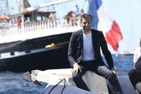 Tony Estanguet (président du comité d'organisation des Jeux de Paris 2024) - Après une traversée de 12 jours entre la Grèce et la France, la Flamme Olympique arrive à bord du bateau Belem à Marseille, le 8 mai 2024.