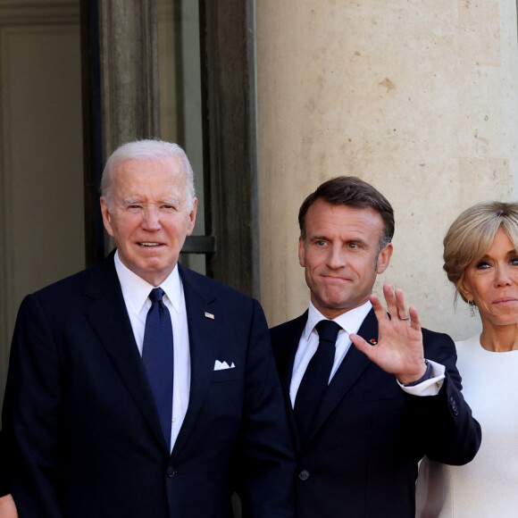 Jill Biden et son mari Joe, Emmanuel Macron et sa femme Brigitte - Dîner d'état en l'honneur du président des Etats-Unis et sa femme au palais de l'Elysée à Paris, à l'occasion de leur visite officielle en France. Le 8 juin 2024 © Jacovides-Moreau / Bestimage 