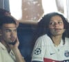 Océane Toussaint Dit Marseille est gardienne de but au PSG
 
Warren Zaïre Emery et Océane Toussaint - Célébrités dans les tribunes du match de Ligue 1 Uber Eats "PSG-Toulouse" (1-3) au Parc des Princes à Paris le 12 mai 2024. © Cyril Moreau/Bestimage