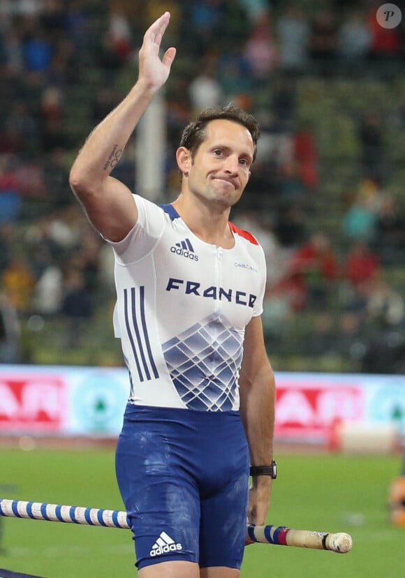 "Le Village, c'est 'l'Île de la tentation'", blague Renaud Lavillenie

Renaud Lavillenie - Championnats d'Europe d'athlétisme 2022 à Munich, Allemagne le 21 août 2022. © Laurent Lairys / Panoramic / Bestimage