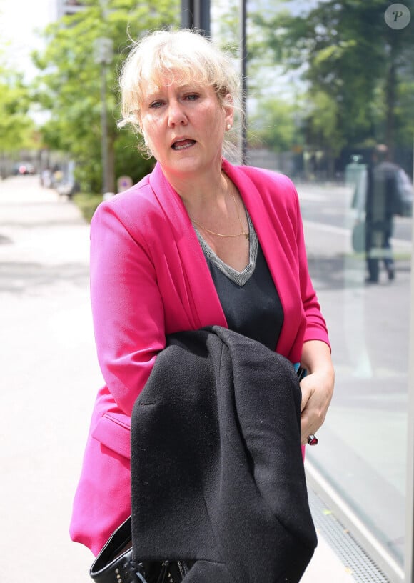 Exclusif - Nadine Morano à la sortie des studios de la radio RMC à Paris. Le 18 mai 2021