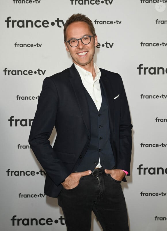 Damien Thévenot au photocall pour la conférence de presse de rentrée de France TV à la Grande Halle de la Villette à Paris, France, le 6 juillet 2022. © Coadic Guirec/Bestimage 