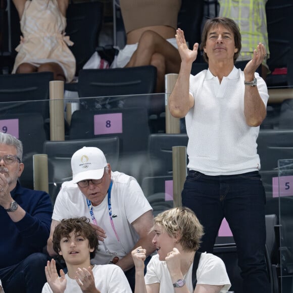 Le comédien est ensuite allé encourager l'équipe américaine de natation
Tom Cruise assiste aux épreuves de gymnastique avec Simone Biles des USA lors des Jeux Olympiques 2024 (JO 2024) à Paris le 28 juillet 2024