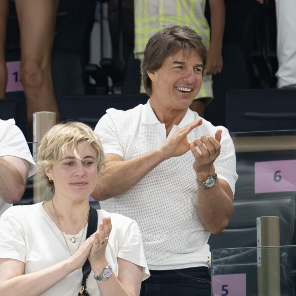 Tom Cruise assiste aux épreuves de gymnastique avec Simone Biles des USA lors des Jeux Olympiques 2024 (JO 2024) à Paris le 28 juillet 2024