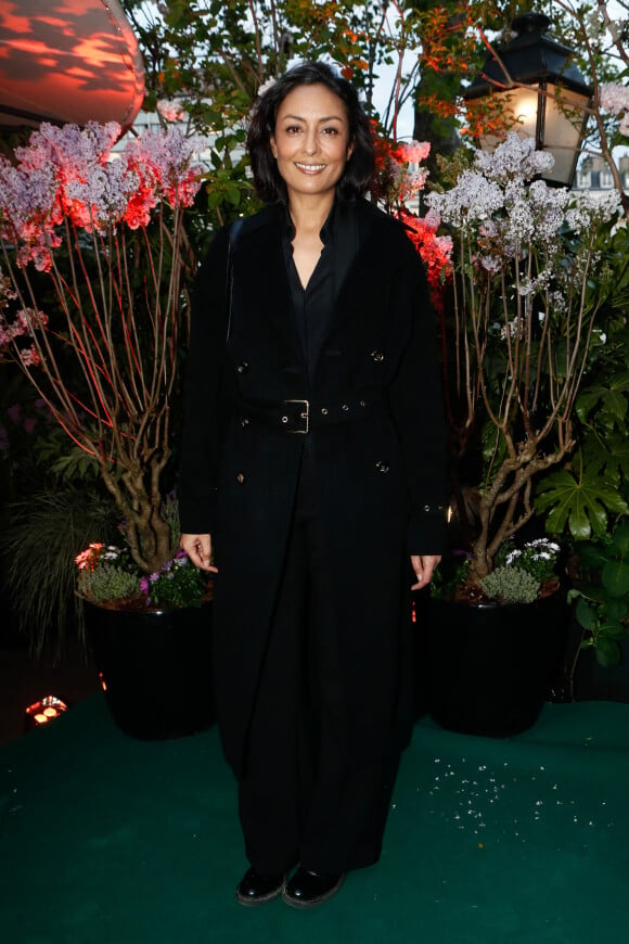 Leïla Kaddour (jury 2024) - Remise du prix littéraire "Closerie des Lilas" à la Closerie des Lilas, à Paris le 25 avril 2024. Le prix littéraire de la Closerie des Lilas a été décerné à la romancière Arièle Butaux pour son livre "le cratère". © Christophe Clovis / Bestimage