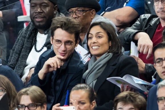 Leïla Kaddour et son compagnon Pierre Guénard dans les tribunes lors du match de qualification pour l'Euro2020 "France - Turquie (1-1)" au Stade de France. Saint-Denis, le 14 octobre 2019. © Cyril Moreau/Bestimage