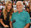 Son père Jean-Paul Belmondo aurait lui aussi été très fier...
Exclusif - Jean-Paul Belmondo et sa fille Stella - Gala de boxe "No Limit Episode IX" organisé par B. Asloum (ancien champion du monde de boxe) en plein air au théâtre Tivol au Cannet le 18 juillet 2019. © Bruno Bebert/Bestimage