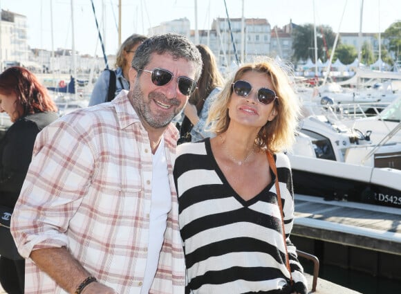 Ingrid Chauvin et son compagnon Philippe Warrin au photocall de la série "Demain nous appartient" lors de la 24ème édition du Festival de la Fiction TV de La Rochelle, France, le 17 septembre 2022. © Patrick bernard/Bestimage 