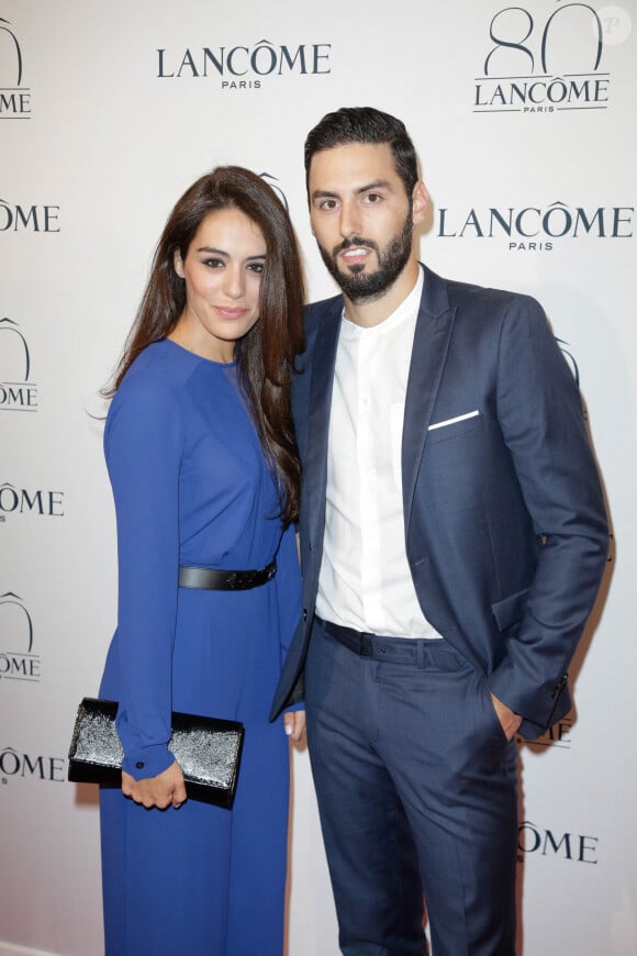 Depuis 2009, l'actrice et chanteuse est en couple avec Adrien.
Sofia Essaidi et son petit ami Adrien Galo assistant à la soirée du 80e anniversaire de Lancome au Casino de Paris, le 7 juillet 2015. Jérôme Domine/ABACAPRESS.COM