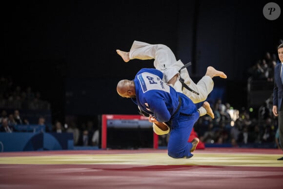 Teddy Riner affronte le Sud-Coréen Kim Min-jong lors du combat en or des +100 kg de judo masculin des Jeux Olympiques de Paris 2024 à à l'Arena Champ-de-Mars, le 2 août 2024. Eliot Blondet/ABACAPRESS.COM