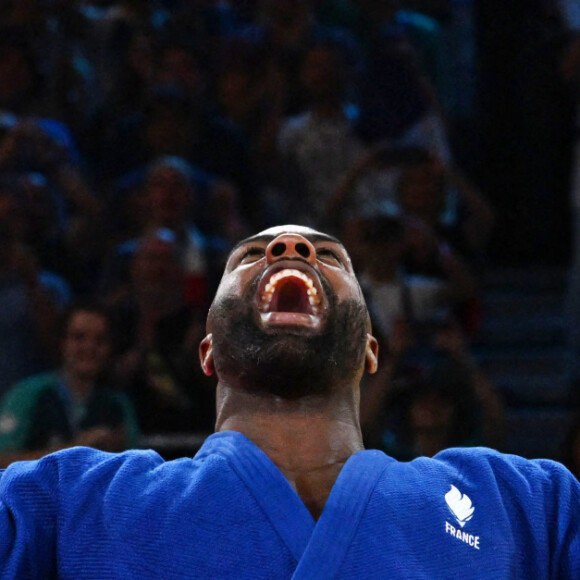 Teddy Riner célèbre après la finale de judo +100kg hommes aux Jeux olympiques de Paris 2024 à Paris, le 2 août 2024. Xinhua/ABACAPRESS.COM/Li An