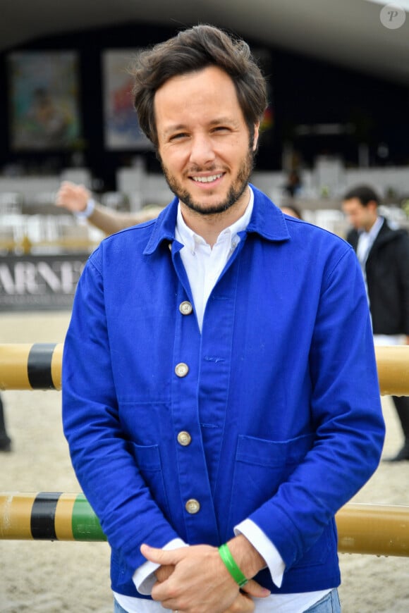 Le chanteur Vianney à la reconnaissance du prix Barnes lors de la 10ème édition du "Longines Paris Eiffel Jumping" à la Plaine de Jeux de Bagatelle à Paris, France, le 22 juin 2024. © Perusseau-Veeren/Bestimage 