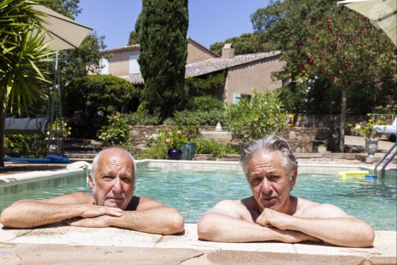 François Berléand et Nicolas Briançon prenennt la pose, avant de réinterpréter l'univers déjanté et mythique de Poiret et Serrault au théâtre de verdure lors du Festival de Ramatuelle le 3 aout 2024. Cyril Bruneau/Festival de Ramatuelle/Bestimage