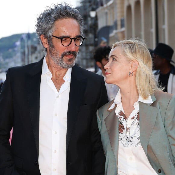 Frédéric Chaudier et Emmanuelle Béart au tapis rouge du 38ème festival du film de Cabourg, France, le 14 juin 2024. © Coadic Guirec/Bestimage