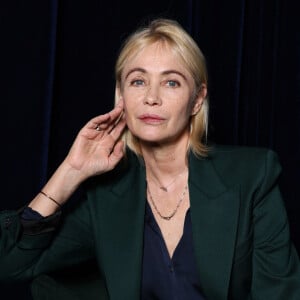 Semi-exclusif - Emmanuelle Béart pose lors de la première édition des "Thriller TV Awards" au We Are Club de Paris le 15 mars 2024 © Denis Guignebourg/BestImage