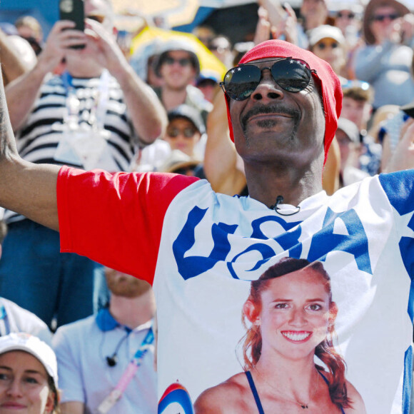 Snoop Dogg assiste au match de la phase préliminaire féminine de la poule C entre l'équipe des États-Unis et l'équipe de France lors de la cinquième journée des Jeux Olympiques Paris 2024, le 31 juillet 2024 à Paris, France. Photo par BEAUTIFUL SPORTS/Tom Bloch/Imago/ABACAPRESS.COM