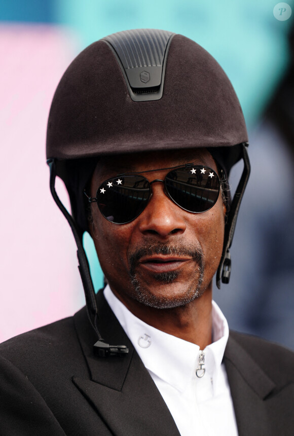 Snoop Dogg regarde le Grand Prix Spécial de Dressage au Château de Versailles le huitième jour des Jeux Olympiques de Paris 2024 à Paris, France, le 3 août 2024. Photo par Mike Egerton/PA/ABACAPRESS.COM