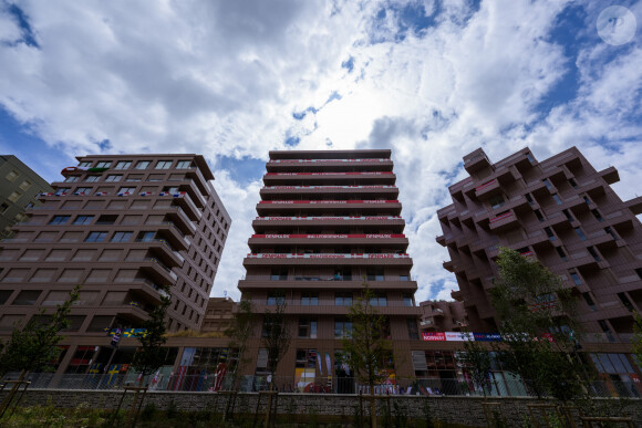 Le village olympique pendant les Jeux olympiques de Paris 2024.