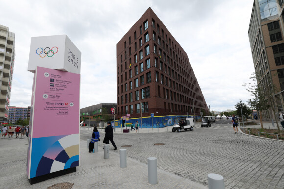 Le village olympique pendant les Jeux olympiques de Paris 2024. (Credit Image: © Mickael Chavet/ZUMA Press Wire)