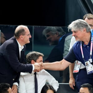 Il a récemment pu être vu à Bercy, mais aussi à porte de Pantin, non loin du Club France plein à craquer tous les soirs. 
Jean Castex et David Douillet - Les célébrités assistent à la victoire de l'équipe de France de basket face au Canada (82-73) lors des Jeux Olympiques de Paris2024, le 6 août 2024. © Jacovides-Perusseau / Bestimage