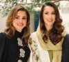 Rania de Jordanie n'est que joie. Son fils Hussein et sa belle-fille Rajwa sont devenus parents !
La reine Rania, Rajwa Khaled bin Musaed bin Saif bin Abdulaziz Al Saif et le prince Hussein, le roi Abdallah II - La famille royale de Jordanie lors de l'annonce officielle des fiançailles du prince Hussein de Jordanie à Riyad.