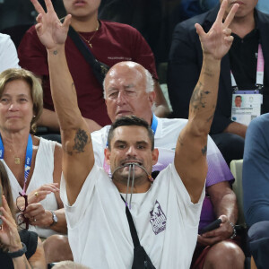 Florent Manaudou - Les célébrités en tribunes pendant l'épreuve de basketball de Demi-Finale opposant la France à l'Allemagne lors des Jeux Olympiques de Paris 2024 (JO) à l'Arena Bercy, à Paris, France, le 8 août 2024. © Jacovides-Perusseau/Bestimage 