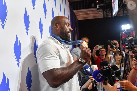 Teddy Riner fête ses deux médailles d'Or au Club France, Parc de la Villette, lors des Jeux Olympiques Paris 2024 le 4 août 2024. © Alexandre Fay / Pixplanete / Bestimage