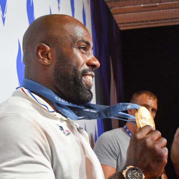 Teddy Riner fête ses deux médailles d'Or au Club France, Parc de la Villette, lors des Jeux Olympiques Paris 2024 le 4 août 2024. © Alexandre Fay / Pixplanete / Bestimage