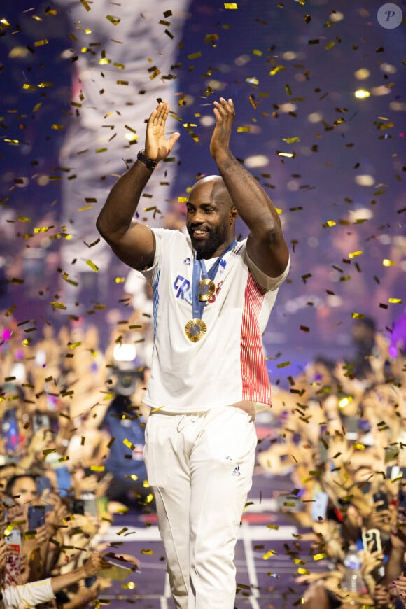 Le triple champion olympique a été accueilli en héros par les habitants à l'aéroport
Teddy Riner, Medaille d'or Judo par équipe - Les médaillés français au Club France lors des Jeux Olympiques de Paris2024 (JO) le 3 aout 2024. © Jérémy Melloul/Bestimage 