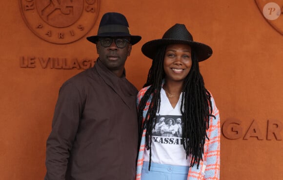 Lilian Thuram et sa femme Kareen Guiock ont aussi fait le déplacement en Guadeloupe afin de participer à la fête en l'honneur du judoka français
Lilian Thuram et sa femme Kareen Guiock Thuram - Célébrités au village des Internationaux de France de tennis de Roland Garros 2024 à Paris le 7 juin 2024. © Jacovides-Moreau/Bestimage  Celebrities in the stands of the 2024 Roland Garros French Open tennis tournament in Paris on June 7, 2024.