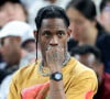 Le rappeur Travis Scott est dans la tourmente. 
Travis Scott - Les célébrités en tribunes pendant l'épreuve de basketball de Demi-Finale opposant la France à l'Allemagne lors des Jeux Olympiques de Paris 2024 (JO) à l'Arena Bercy, à Paris, France. © Jacovides-Perusseau/Bestimage