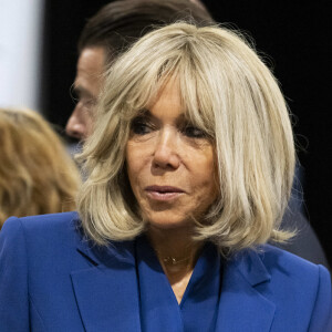 Emmanuel Macron, président de la République Française, et la Première dame Brigitte Macron, votent pour le deuxième tour des élections législatives au Touquet. © Eliot Blondet/Pool/Bestimage