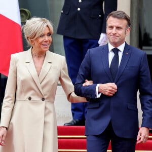 Emmanuel Macron, Président de la République Française, et la Première dame Brigitte Macron, accueillent les chefs d'Etat et de gouvernement présents à Paris pour la cérémonie d'ouverture des Jeux Olympiques de Paris (JO).© Dominique Jacovides - Pierre Perusseau / Bestimage