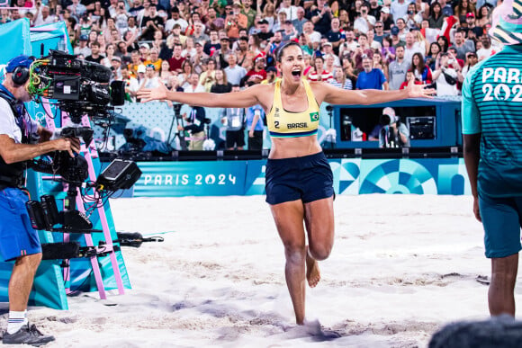 Eduarda Santos Lisboa (BRA) -- Finale féminine Canada-Brésil pour le Volleyball de plage aux JO de Paris le 9 août 2024  © Baptiste Autissier / Panoramic / Bestimage