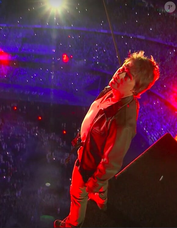 Tom Cruise lors du passage du drapeau olympique entre Paris et los Angeles - Cérémonie de Clôture des Jeux Olympiques de Paris (JO 2024) au Stade de France le 11 août 2024. © Capture France TV via Bestimage
