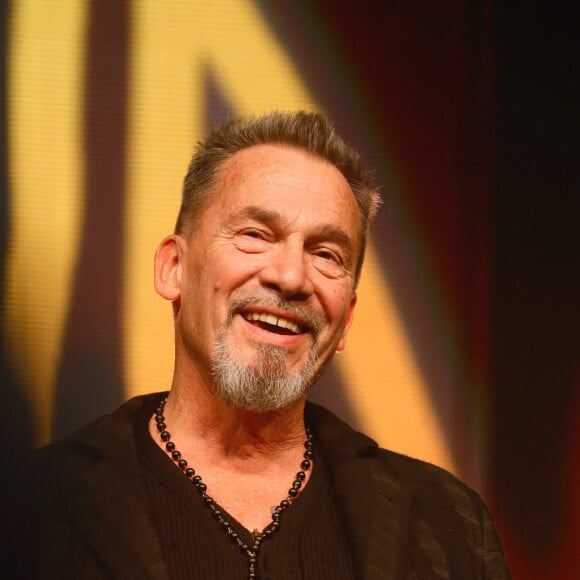 Florent Pagny au concert "Corsu Mezu Mezu" à la Défense Arena à Paris, le 28 octobre 2023