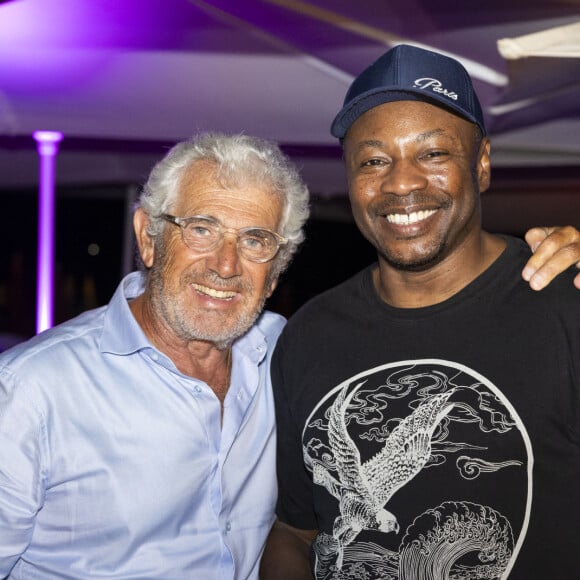 La veille, il prenait la pose avec Mc Solaar
Exclusif - Michel Boujenah, MC Solaar - Dîner au restaurant de Tahiti, à la suite du concert de MC Solaar au Théâtre de Verdure lors du 40ème Festival de Ramatuelle. Le 11 août 2024 © Cyril Bruneau / Festival de Ramatuelle / Bestimage 