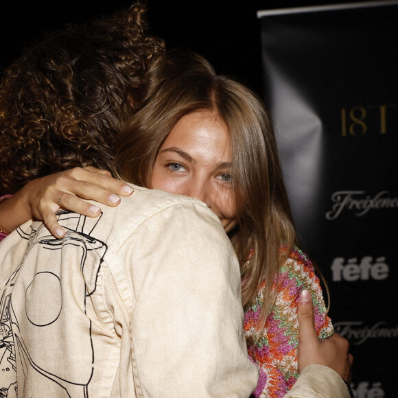 Exclusif - Joalukas Noah avec Stella Belmondo lors de la soirée d'anniversaire de Joalukas Noah, fils de Yannick Noah et Isabelle Camus, pour ses 18 ans à Paris le 10 juin 2022. © Cyril Moreau / Bestimage