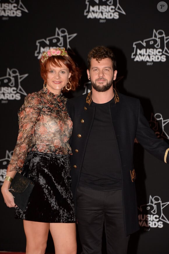 Claudio Capéo et sa compagne - 19ème édition des NRJ Music Awards à Cannes le 4 novembre 2017. © Rachid Bellak/Bestimage 