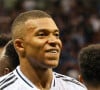 Depuis son arrivée Kylian Mbappé vendrait près de 7000 maillots à son nom par jour
 
Kylian Mbappé remporte sa première victoire avec le Real Madrid en finale de la Supercoupe de l'UEFA à Varsovie le 14 août 2024. © Fabio Sasso/ZUMA Press Wire / Bestimage