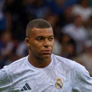 Kylian Mbappé remporte sa première victoire avec le Real Madrid en finale de la Supercoupe de l'UEFA à Varsovie le 14 août 2024. © Fabio Sasso/ZUMA Press Wire / Bestimage