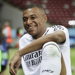 Kylian Mbappé affole déjà les compteurs
 
Kylian Mbappé - Match de football "Real Madrid vs Atalanta" lors de la Supercoupe de l'UEFA. © Elyxandro CEGARRA / Panoramic / Bestimage