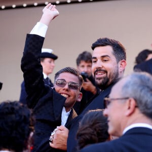 En ce samedi, Artus fête ses 37 ans
Artus et un des acteurs du film "Un p'tit truc en plus" - Montée des marches du film " Le comte de Monte-Cristo " lors du 77ème Festival International du Film de Cannes, au Palais des Festivals à Cannes. © Jacovides-Moreau / Bestimage 