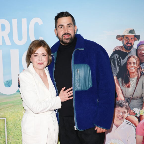 Céline Groussard et Victor-Artus Solaro, dit Artus - Avant-Première du film "Un p'tit truc en plus" au cinema UGC Normandie à Paris le 25 avril 2024. © Coadic Guirec/Bestimage 