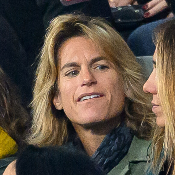 De quoi apporter un peu de calme à la directrice de Roland-Garros, qui vit un divorce compliqué...
Amélie Mauresmo assiste au match de la Coupe du monde de rugby France 2023 entre l'Angleterre et l'Afrique du Sud au Stade de France le 21 octobre 2023 à Paris, France. Photo par Laurent Zabulon/ABACAPRESS.COM